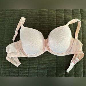 Essential Bodywear Pale Pink All-Over Lace, Abbie Bra, size 36E.